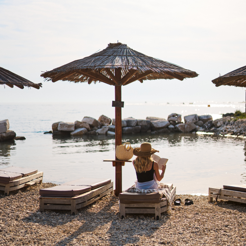 Besplatne ležaljke u D’OR Beach Clubu