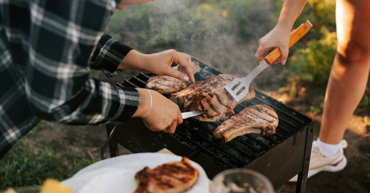 Poolside BBQ 1.5. 13:00–16:00